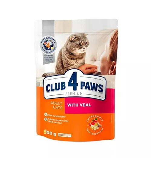 Club 4 Paws Dry Food with veal for Adult Cats 900g